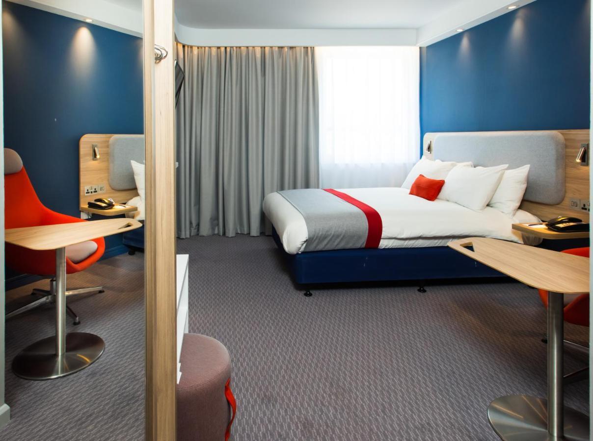 Holiday Inn Express Burton On Trent By Ihg Экстерьер фото