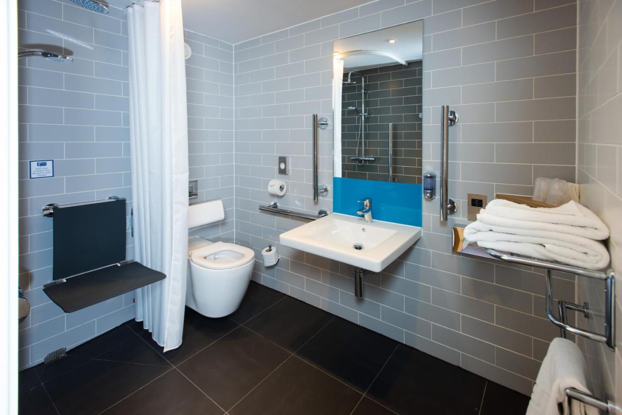 Holiday Inn Express Burton On Trent By Ihg Экстерьер фото