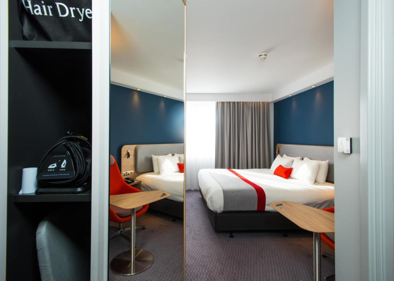 Holiday Inn Express Burton On Trent By Ihg Экстерьер фото