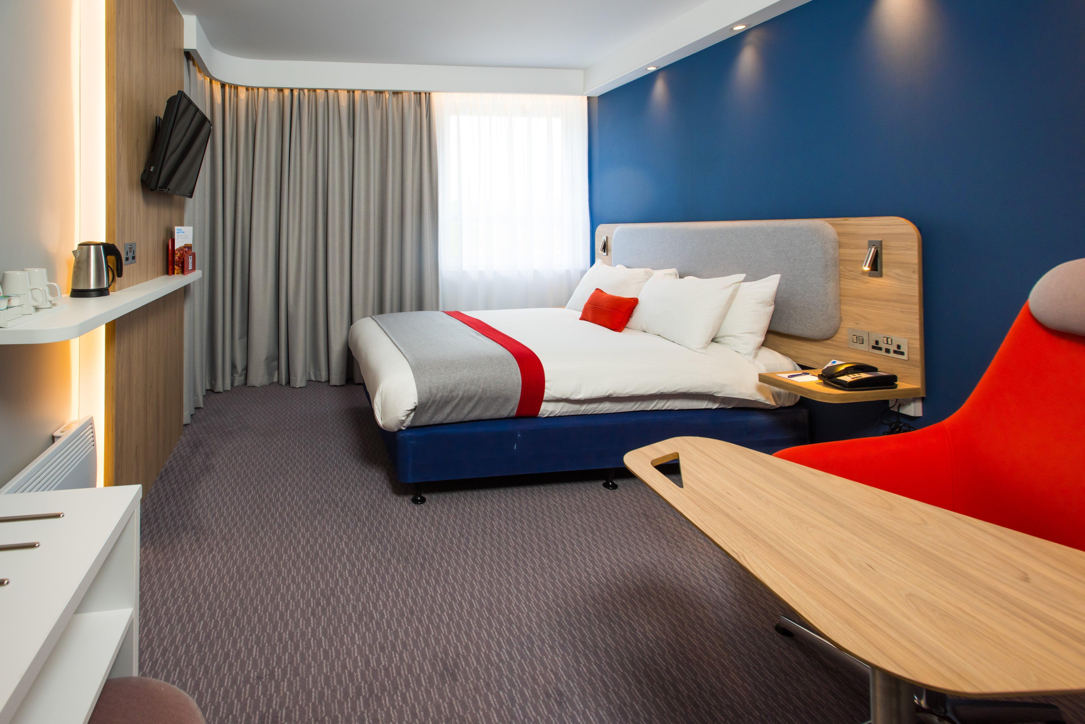 Holiday Inn Express Burton On Trent By Ihg Экстерьер фото