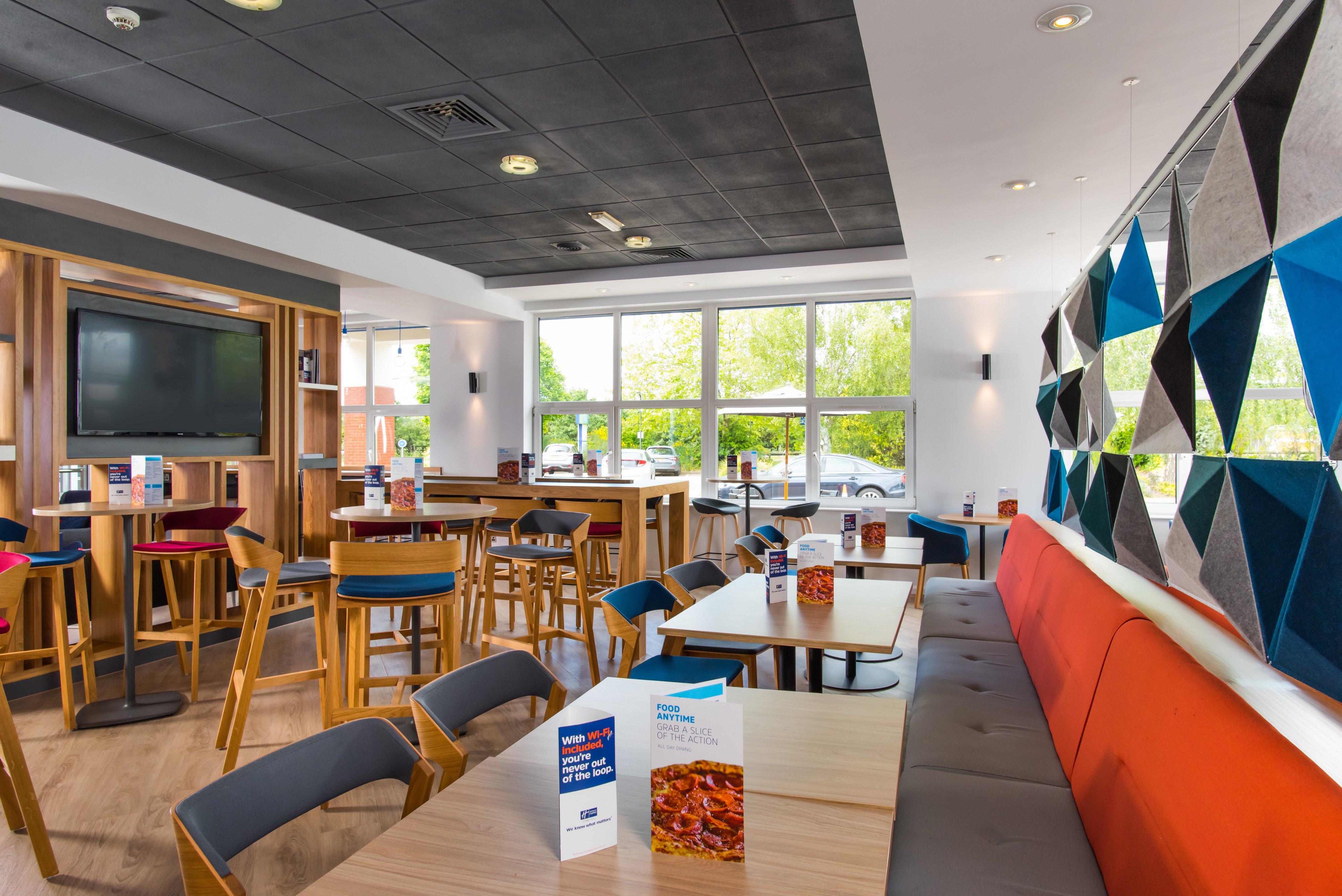 Holiday Inn Express Burton On Trent By Ihg Экстерьер фото
