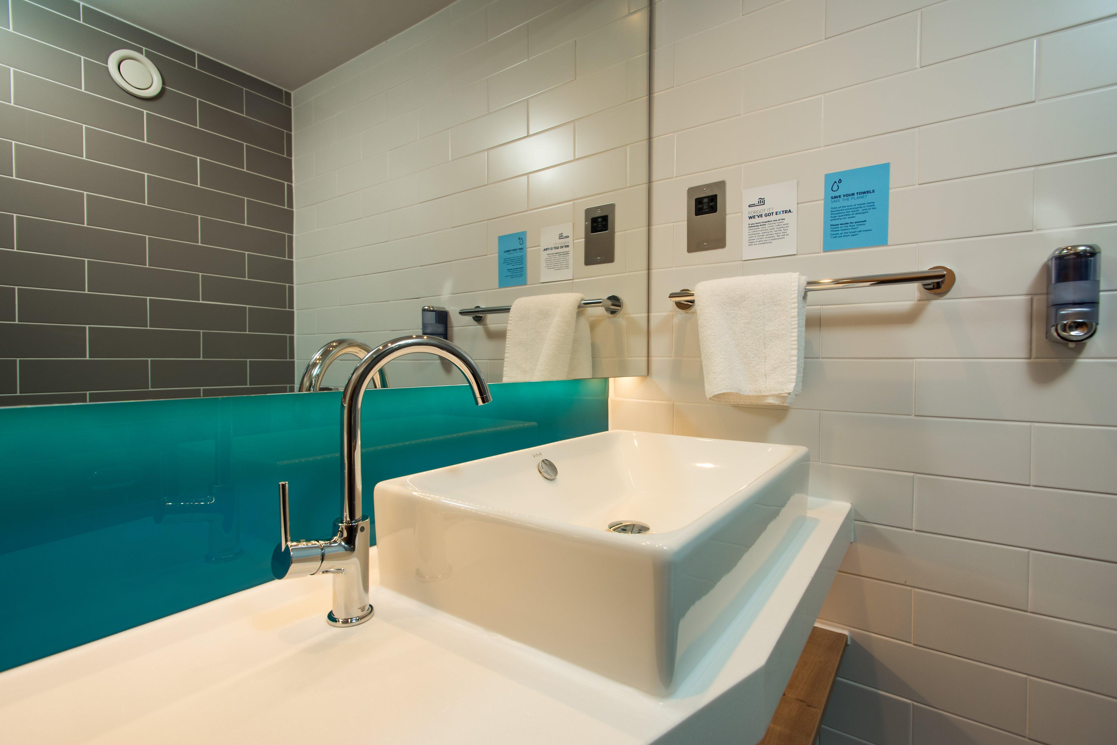 Holiday Inn Express Burton On Trent By Ihg Экстерьер фото