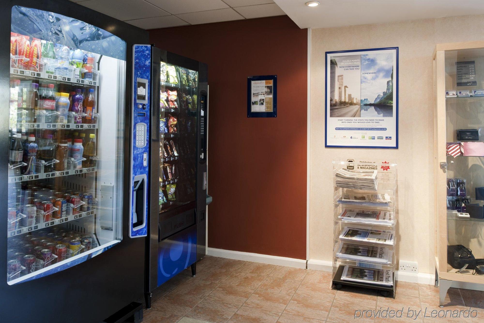 Holiday Inn Express Burton On Trent By Ihg Ресторан фото